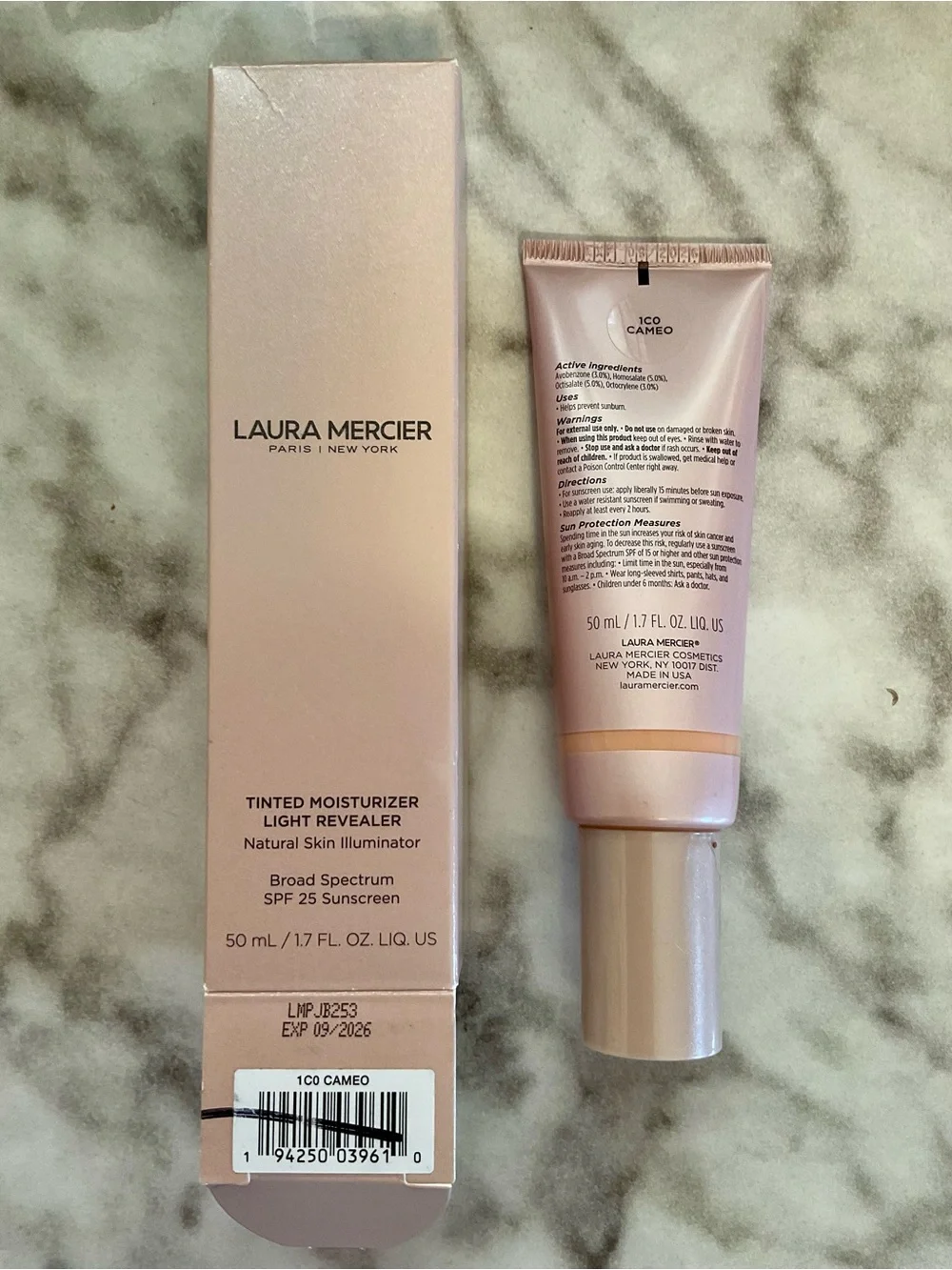 ⭐️NEW-Laura Mercier-Tinted Moisturizer Light Revealer Illuminator -1C0-Cameo